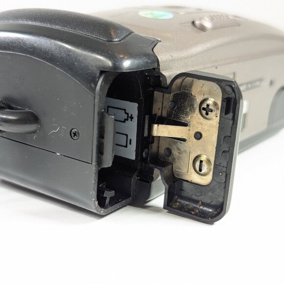 Vintage MINOLTA AF Big Finder 35mm film camera - Picture 10 of 15